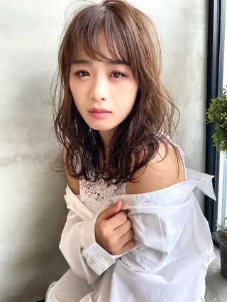 セミロング カラー ヘアアレンジ ネイル マツエク・マツパ 夜23時まで予約🉑 reverieあきらのヘアスタイル