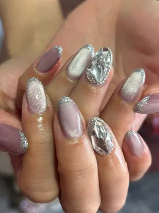 ネイル Nailstudio Hulmのネイルデザイン