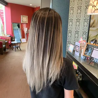 ロング カラー EARTH石巻店 尾形 裕のヘアスタイル