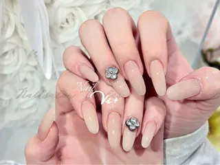 ネイル ✨Nailsalon Vi+✨のネイルデザイン