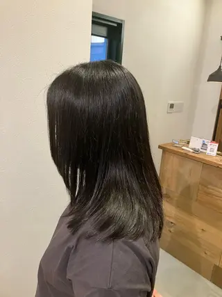 ロング 清水 美香のヘアスタイル