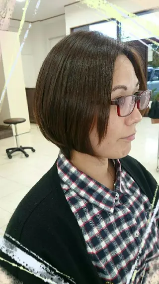 ショート キンジョウ エナミのヘアスタイル