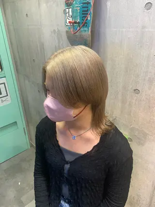 ミディアム カラー ハイトーン/メンズ/ ウルフ特化 小松のヘアスタイル