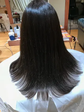 セミロング ヘアサロンアティリー Kaiのヘアスタイル