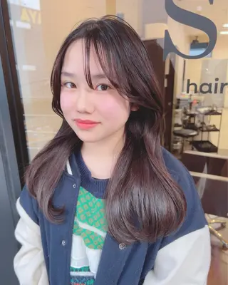 セミロング カラー 🦋髪質改善🦋 眞井琴美のヘアスタイル