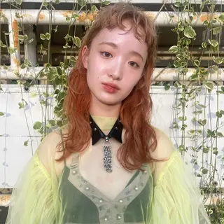 セミロング ヤマモト マイのヘアスタイル