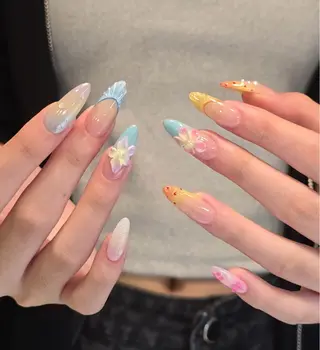 ネイル Genie Mika Nailsのネイルデザイン
