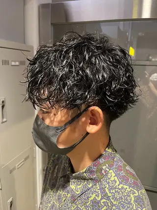 ミディアム パーマ メンズ 横浜駅メンズパーマ師 🌀岩﨑弘成🌀のヘアスタイル