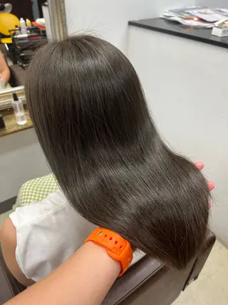 セミロング カラー 産休の為お休みです! 小島凜のヘアスタイル