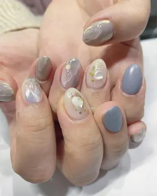 セミロング カラー crystal ⭐︎ colorのネイルデザイン
