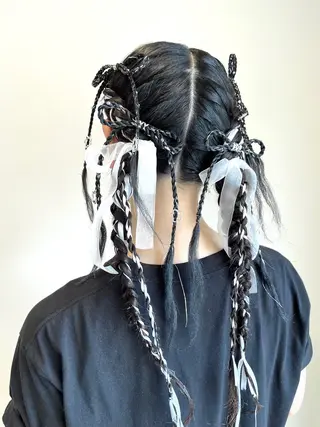 ミディアム ヘアアレンジ 髪に魔法をかける🪄 💖💫編み込みヘアのヘアスタイル