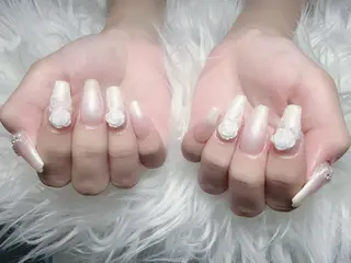 ネイル キラ キラのネイルデザイン