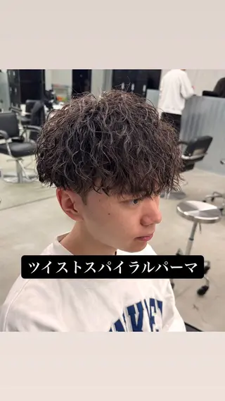 パーマ メンズ 吉田 健吏のヘアスタイル
