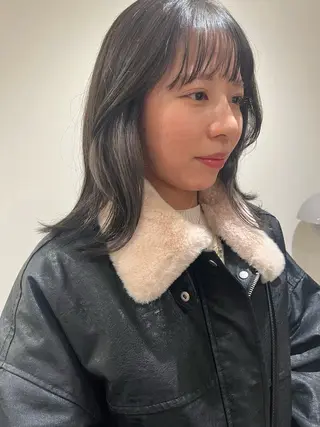ミディアム カラー nishi fuyumiのヘアスタイル