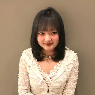 セミロング カラー lolonois / aikuのヘアスタイル