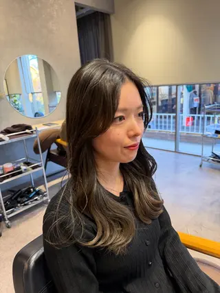 ミディアム カラー 佐藤史哉* 韓国レイヤー赤み除去のヘアスタイル