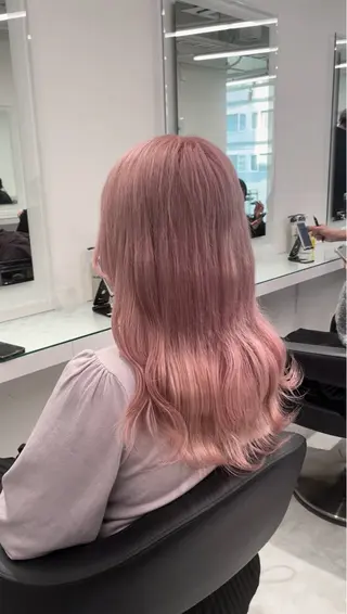 ロング カラー ヘアアレンジ ウルフカット×ハイ トーン職人🤍ゆうひのヘアスタイル