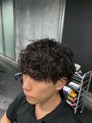ショート パーマ 金田 颯太のヘアスタイル