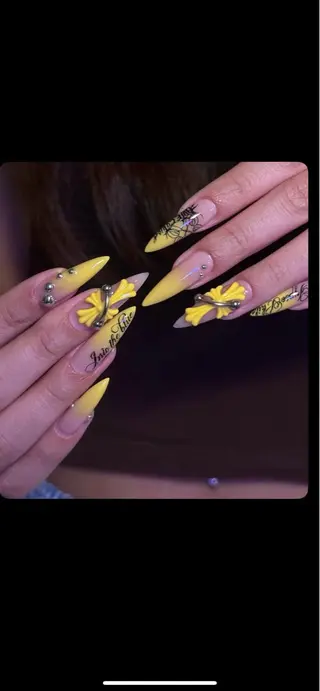 ネイル NiJi Nailsのネイルデザイン