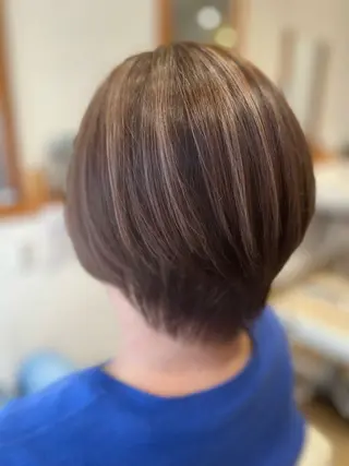 ショート カラー アザマ ヤスカツ _rosso 川口のヘアスタイル