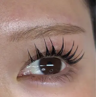 アイブロウ eye's hana mikaのマツエク・マツパデザイン