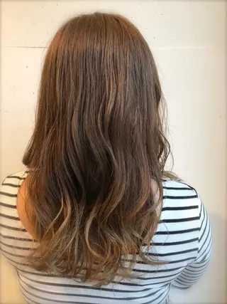 ロング カラー 山形 光輪子のヘアスタイル