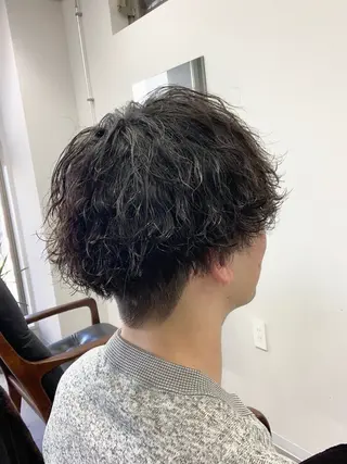 パーマ メンズ 藤倉 翔平のヘアスタイル