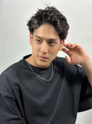 ショート パーマ ヘアアレンジ メンズ barber shopのヘアスタイル