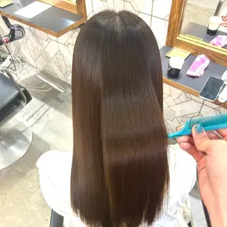ミディアム カラー ✨傷ませないカラー ✨美髪矯正✨レオンのヘアスタイル