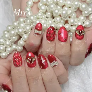 ネイル 🦋 Queenieのネイルデザイン