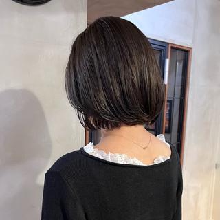 ショート カラー ボブ/顔周りレイヤー carlm:上川美幸のヘアスタイル
