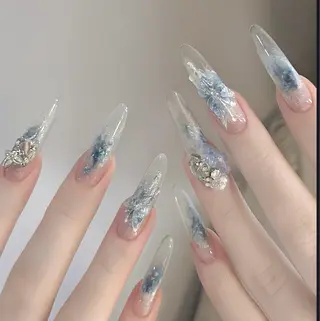 ネイル Luvia Ginzaのネイルデザイン