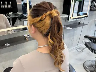 ヘアアレンジ hikari/大名/ 暖色カラー/ブリーチのヘアスタイル