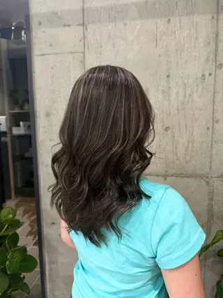 カラー Noah🌙/ ciera.南堀江のヘアスタイル