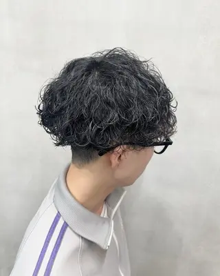 パーマ メンズ 山本 莉人のヘアスタイル