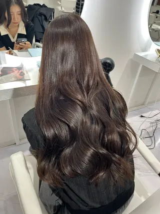 ロング レイヤーカット🤍 seriraのヘアスタイル
