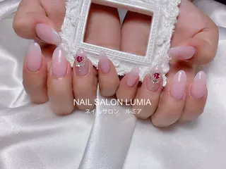 ネイル ネイルサロン ルミア Lumia 店長施術のネイルデザイン
