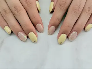 ネイル Regene NIHEIのネイルデザイン