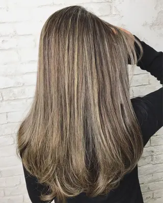 ロング 🌈白髪ぼかし特化 🌈naokoのヘアスタイル