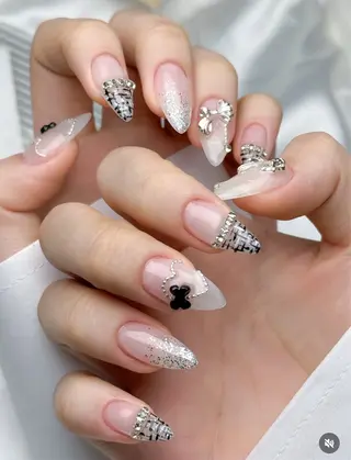 ネイル Lyna 池袋のネイルデザイン