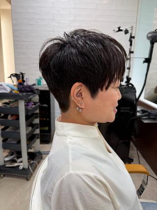 ショート moe 矯正 さらさらストレートのヘアスタイル