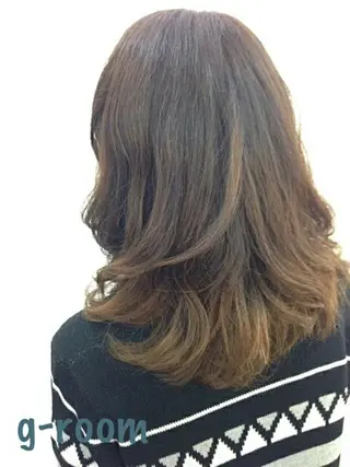 カラー セミロング 大山 雅矢のヘアスタイル