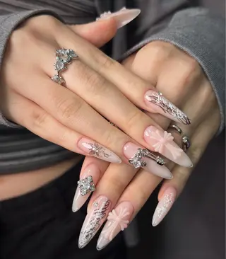 ネイル 🦊Genie🦊 Mika Nailsのネイルデザイン