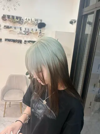 セミロング ))カラー特化(( 渡邉 怜のヘアスタイル