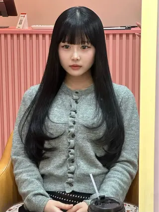 ロング 𝑴𝑶𝑲𝑨渋谷 トレンド韓国ヘア🩷のヘアスタイル
