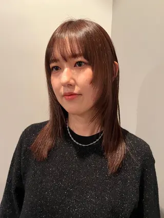 ミディアム カラー nishi fuyumiのヘアスタイル