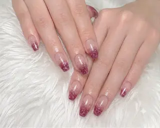 ネイル LAVISH sakiのネイルデザイン