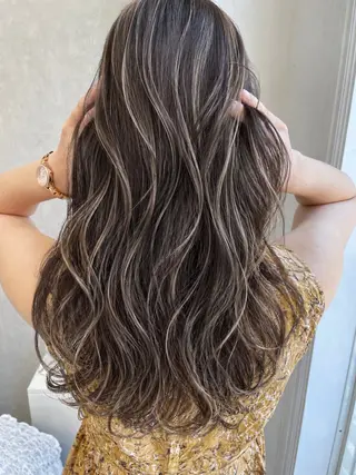 ロング カラー keshiki 大名のヘアスタイル