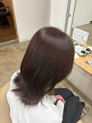 ミディアム カラーリスト KOTOMIのヘアスタイル