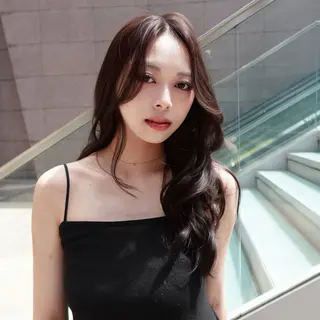 ロング カラー ヘアアレンジ レイヤーカット🤍 RINAのヘアスタイル